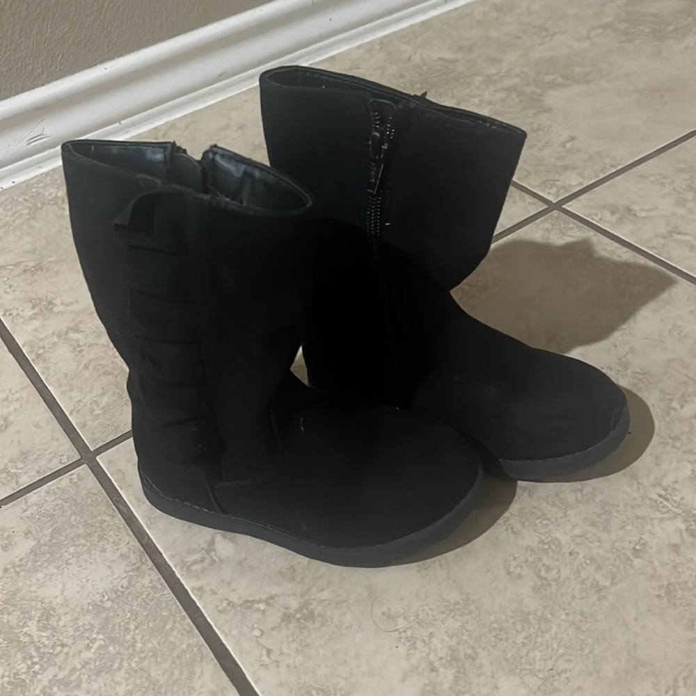 Black boots